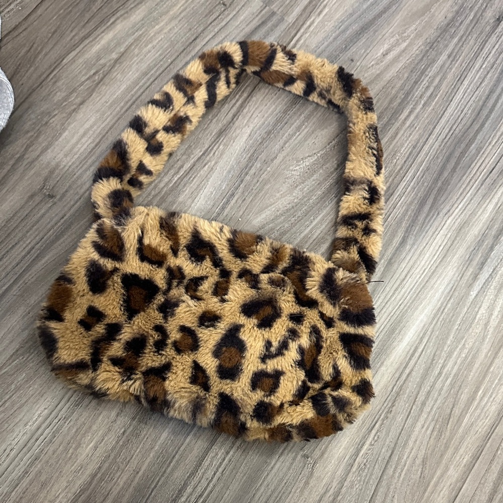 Leopard Print Faux Fur Shoulder Bag